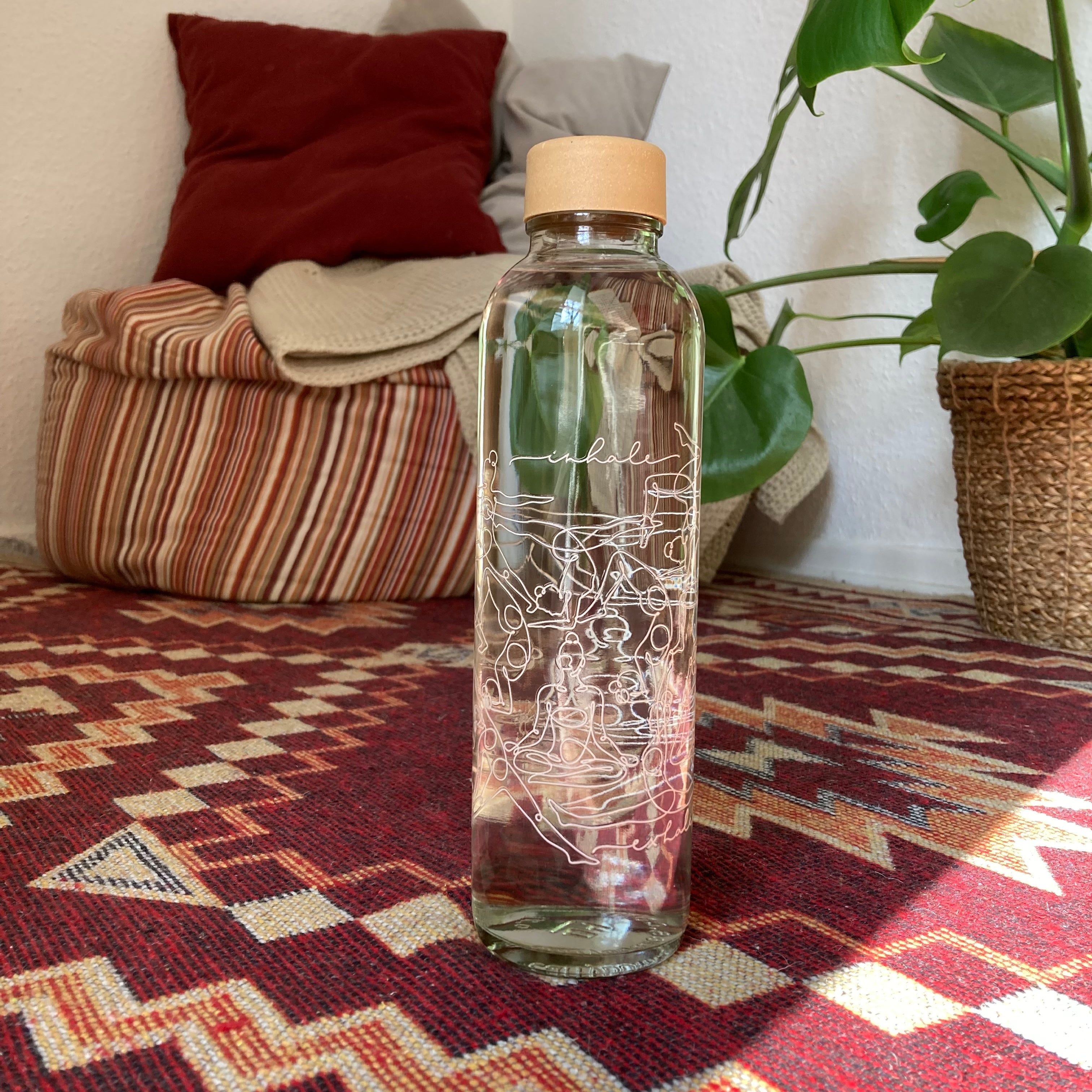 INSPIREZ ET EXPIREZ une bouteille en verre de 0,7 L