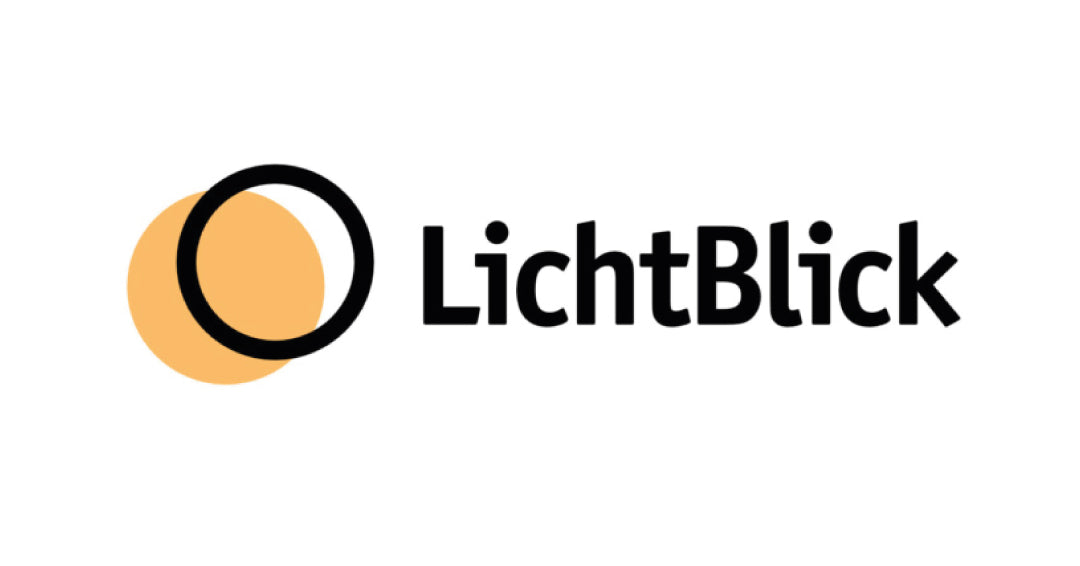 Große Marken wie LichtBlick vertrauen Carrybottles und bestellen personalisierte Trinkflaschen mit Logo