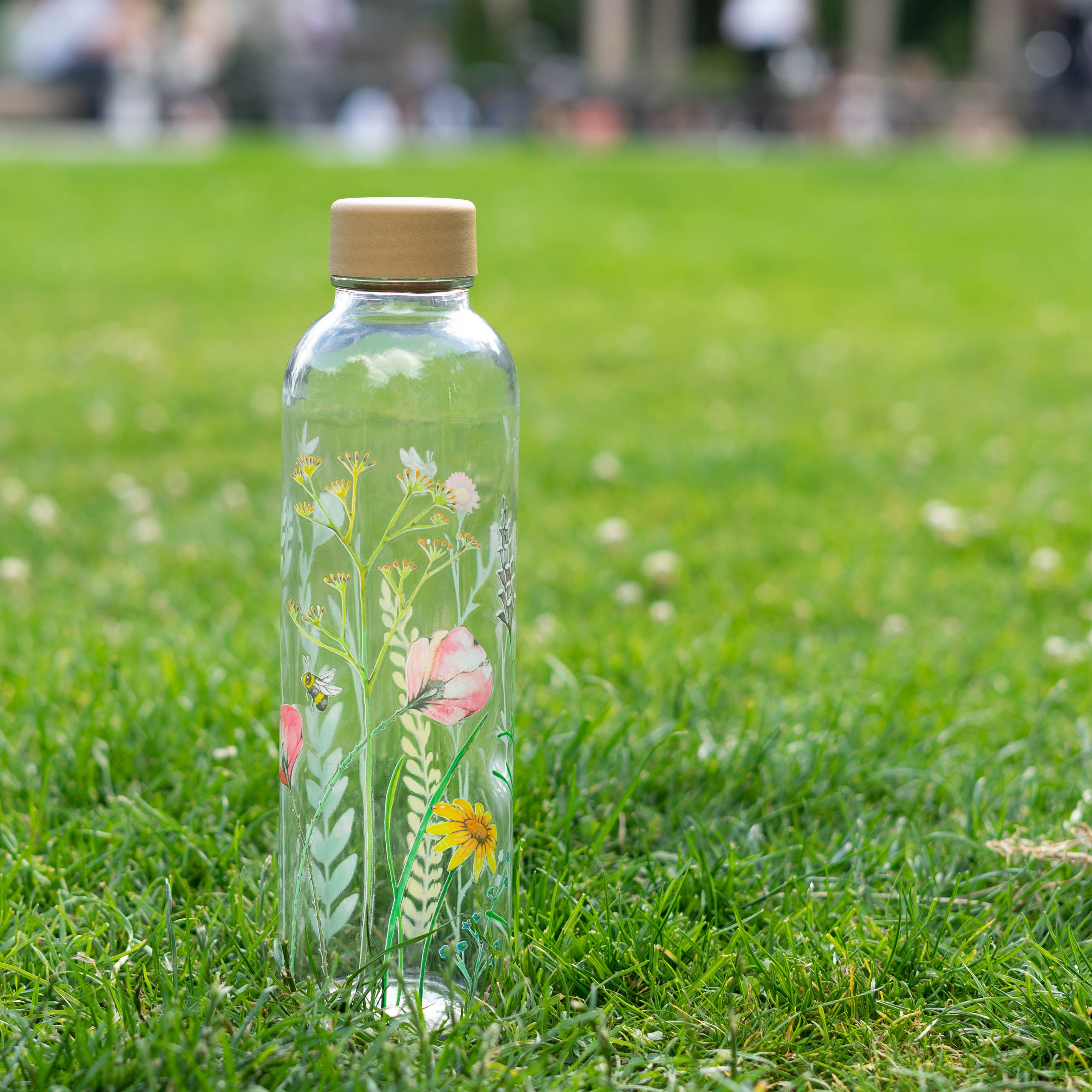 LET THE BEES BE 0,7 l Glasflasche